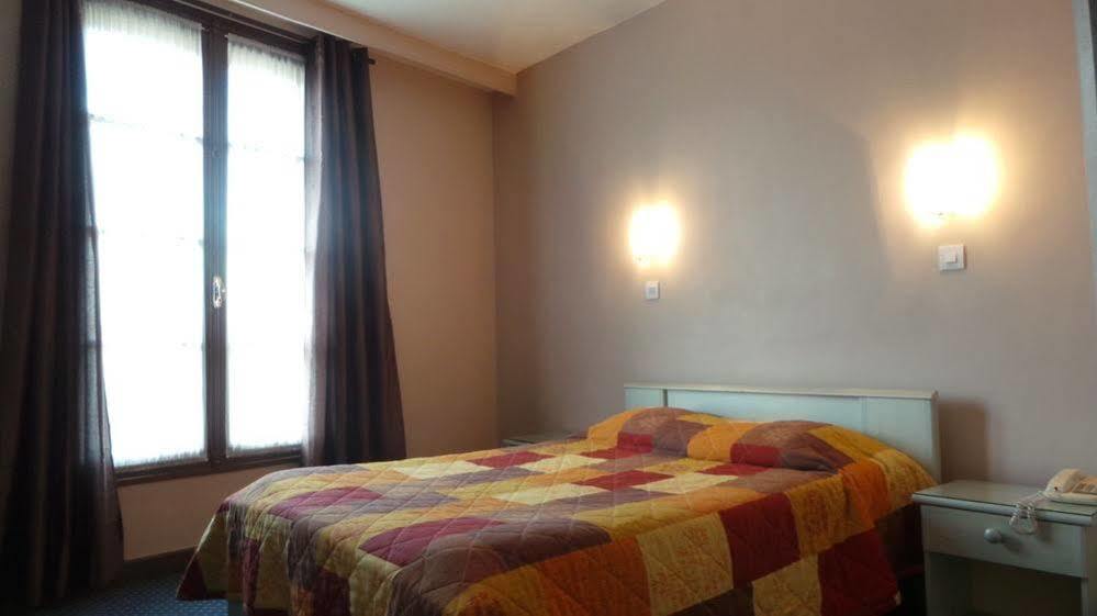 Logis Hotel Saint Jacques فالنسيا المظهر الخارجي الصورة