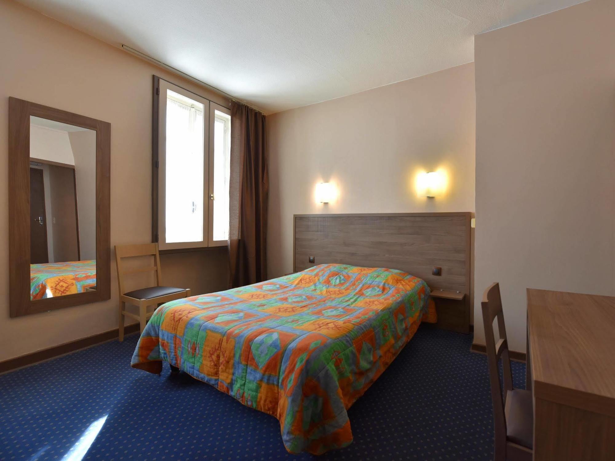 Logis Hotel Saint Jacques فالنسيا المظهر الخارجي الصورة