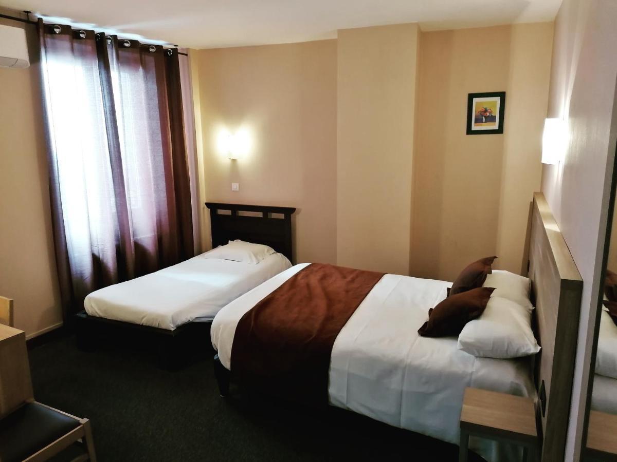 Logis Hotel Saint Jacques فالنسيا المظهر الخارجي الصورة